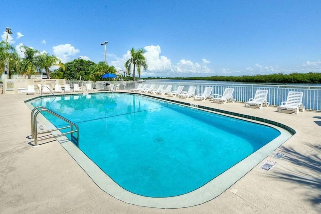 Riverview, Studio 507, Beach Steps Away!+Pool+Wifi Ruskin Ngoại thất bức ảnh